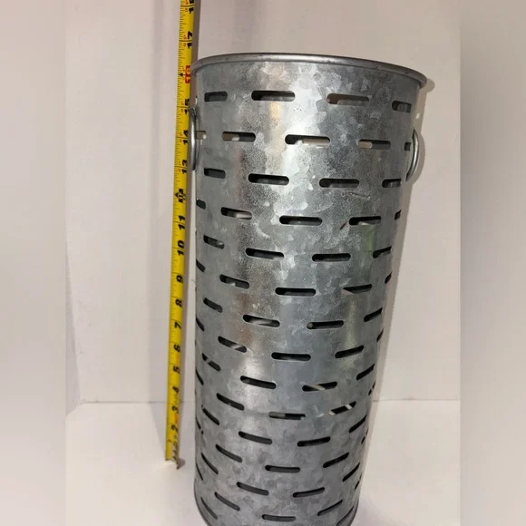 16” Galvinized Metal Olive Bucket - Picture 3 of 4